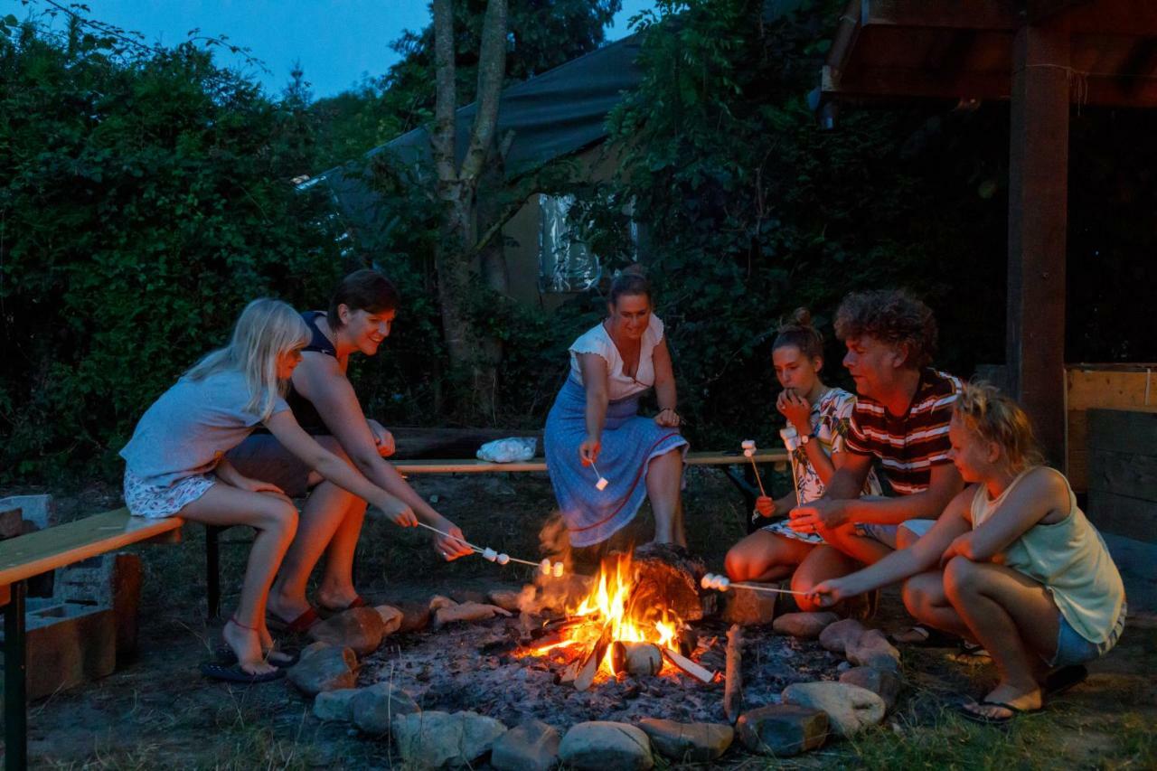 Camping Village Sy Ferrières Dış mekan fotoğraf